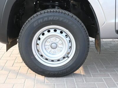 2026 Mitsubishi L200 GL 2.4-liter 4-cylinder Petrol Engine Silver Grey Pickup Truck MT