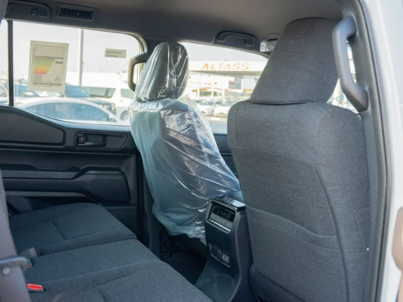 2026 Toyota Prado 2.8L 4-Cylinder Turbo Diesel Engine White Grey SUV GCC Specs