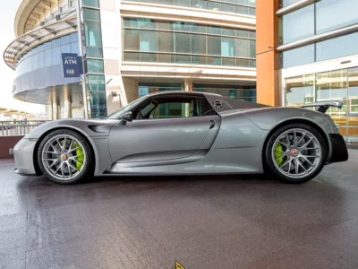 2015 Porsche 918 Spyder Weissach Package 4.6 liters V8 Petrol Engine Silver Black Sports Car