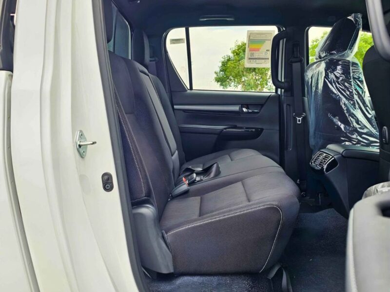 2026 Toyota Hilux SR5 Adventure 4.0 L V6 Petrol Engine White Black Double Cabin Pickup