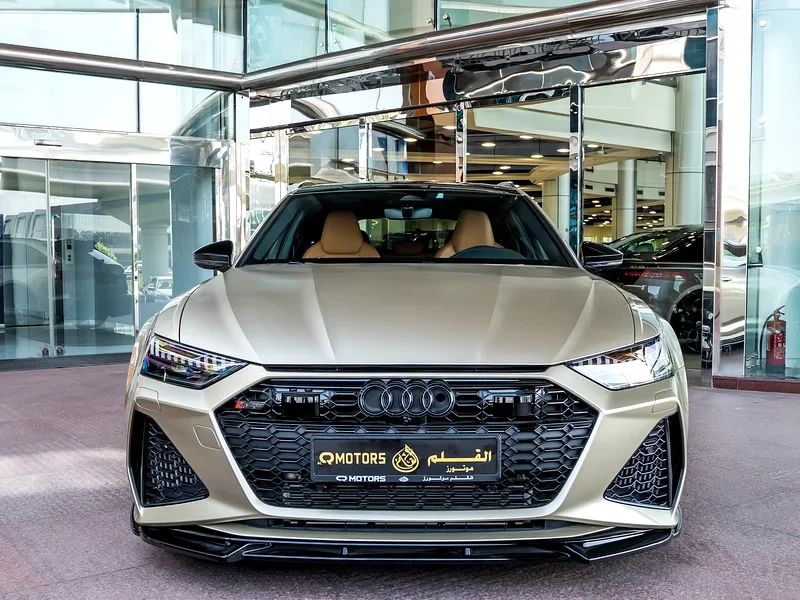 2021 Audi S6/RS6 4.0 TFSI quattro 4.0 Liters V8 Petrol Engine Gold Tan Wagon