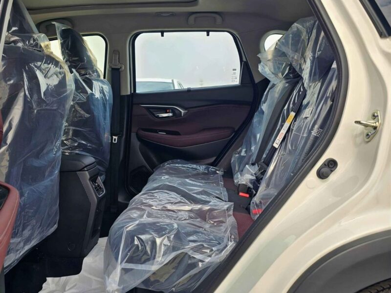 2026 Toyota Urban Cruiser GLX NEODRIVE 1.5L PETROL V4 White Maroon Crossover