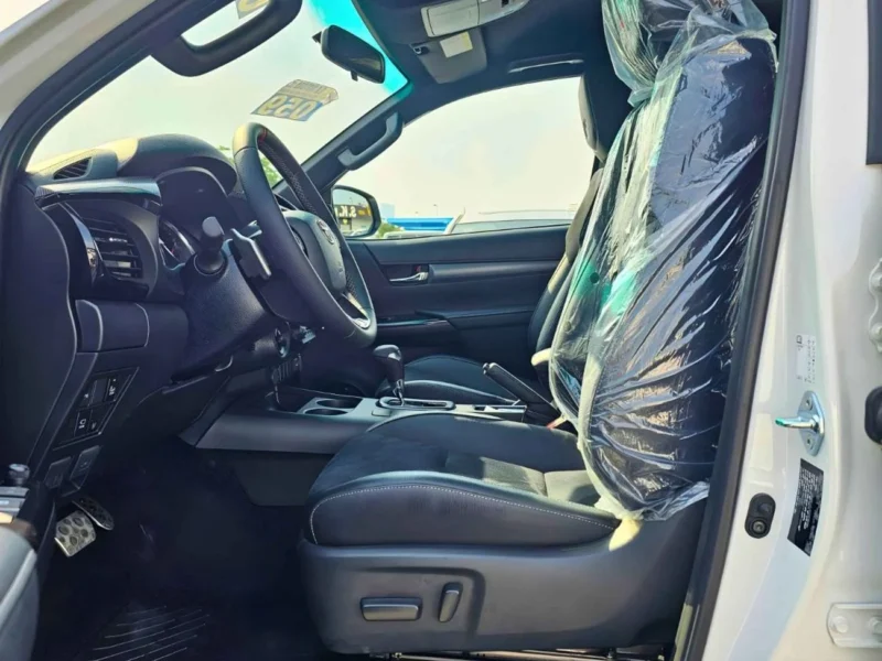 2026 Toyota Hilux GR Sport WIDE BODY 4.0L V6 Petrol White Black Double Cab Pick-up Truck