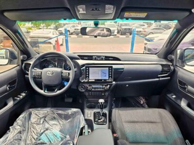 2026 Toyota Hilux SR5 Adventure 4.0 L V6 Petrol Engine White Black Double Cabin Pickup