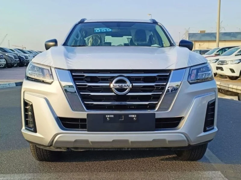 2023 Nissan XTerra SE 2.5 Litre n-line 4-cylinder Petrol Engine Silver Black SUV