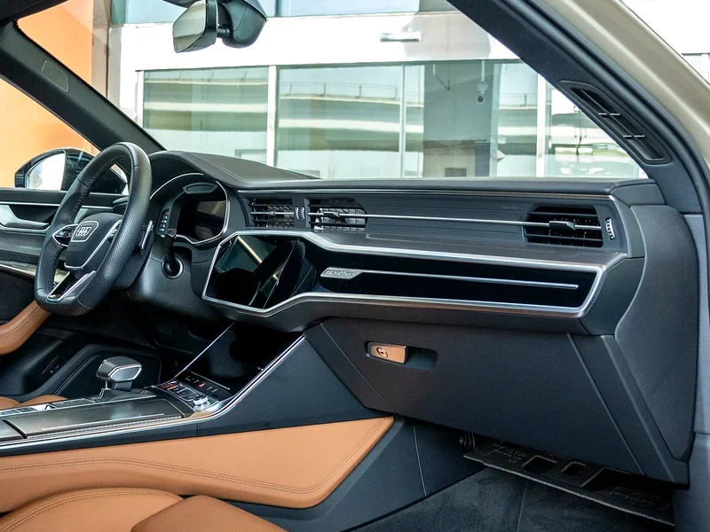 2021 Audi S6/RS6 4.0 TFSI quattro 4.0 Liters V8 Petrol Engine Gold Tan Wagon