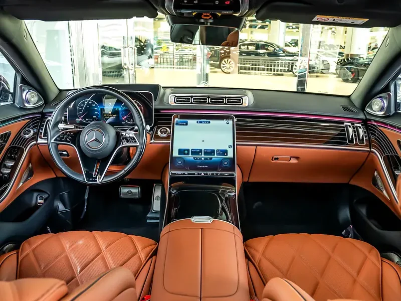 2022 Mercedes-Maybach S-Class S680 6.0 Litres 12 Cylinder Petrol Engine Silver Tan Sedan