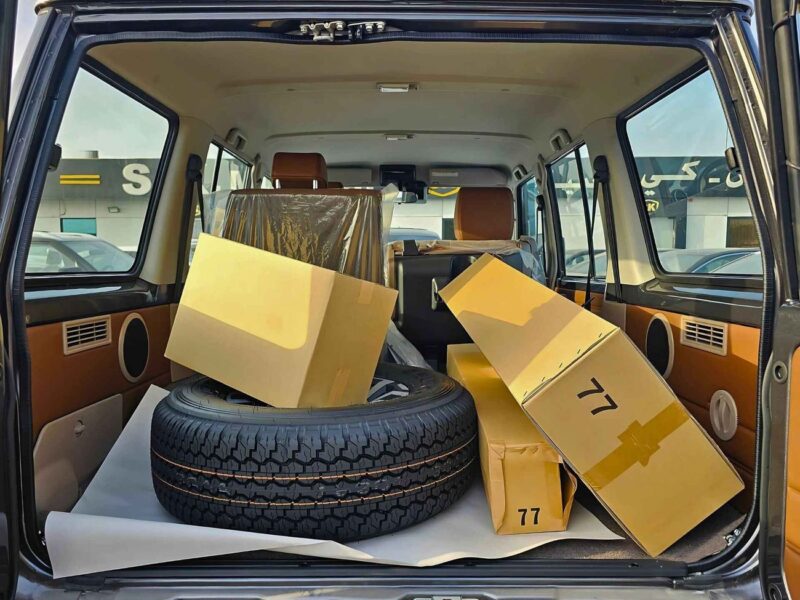 2025 Toyota Land Cruiser 70 2.8 Litres Turbodiesel 4-cylinder Engine Grey Tan SUV GCC