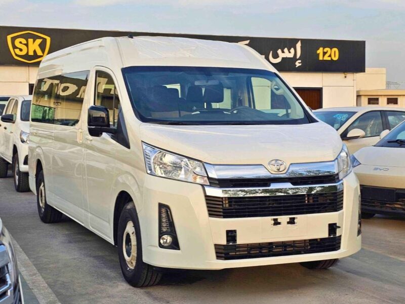 2019 Toyota Hiace GL 2.8L 4 Cylinder Turbodiesel Engine White Beige Passenger Van GCC