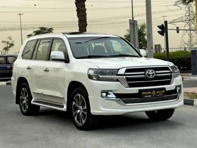2020 Toyota Land Cruiser GXR V6 Grand Touring 4.0 Litres V6 Petrol Engine White Brown SUV