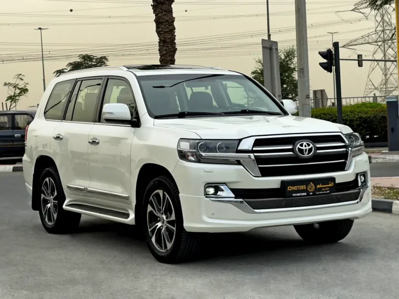 2020 Toyota Land Cruiser GXR V6 Grand Touring 4.0 Litres V6 Petrol Engine White Brown SUV