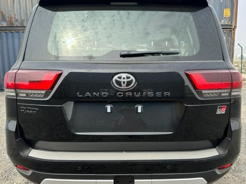 2026 Toyota Land Cruiser GR-Sport 3.3L V6 Twin-Turbocharged Diesel Engine Black Red SUV