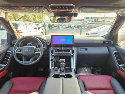 2026 Toyota Land Cruiser VXR-Z 3.5 Litres V6 Twin Turbo Petrol Engine White Red SUV