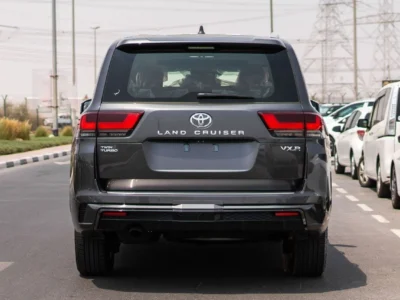 2026 Toyota Land Cruiser VXR 3.5 Litres V6 Twin Turbo Petrol Engine Grey Red SUV GCC Specs