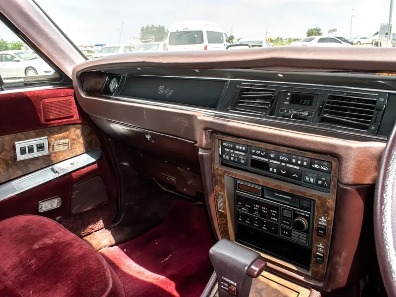 1989 Toyota Century 4.0 Liters 8 Cylinders Petrol Engine Dark Brown Maroon Luxury Sedan
