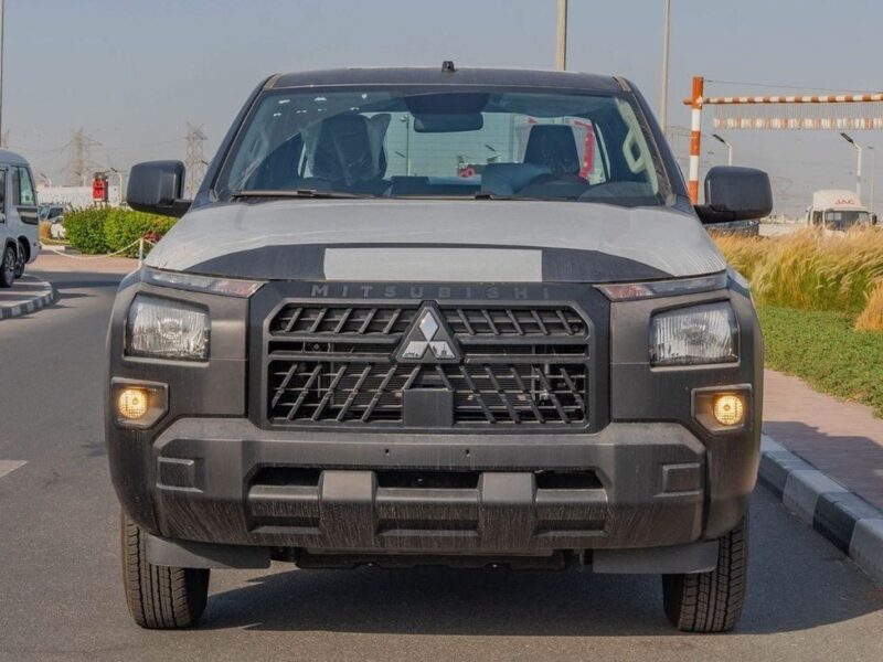 2026 Mitsubishi L200 GL 2.4-liter 4-cylinder Petrol Engine Grey Black Pickup Truck MT