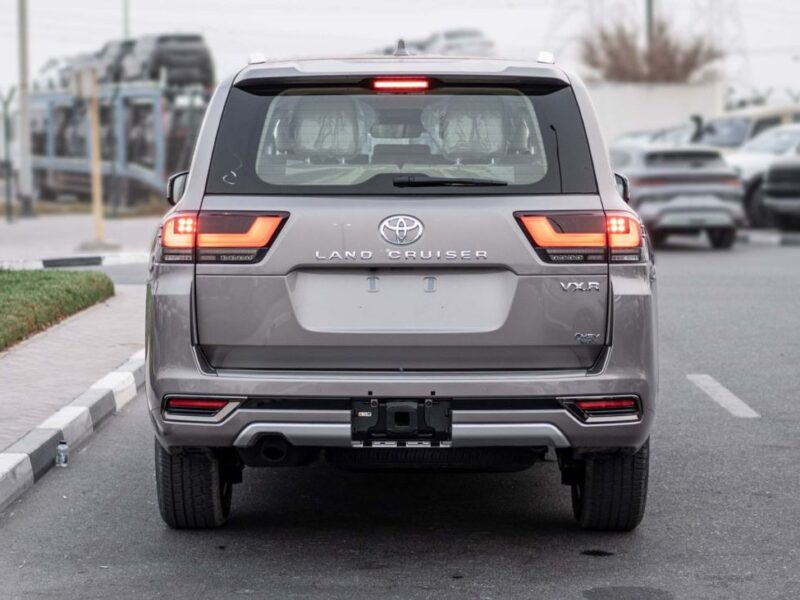 2026 Toyota Land Cruiser VXR 3.5 Litres V6 Twin Turbo Hybrid Engine Bronze Beige SUV GCC Specs