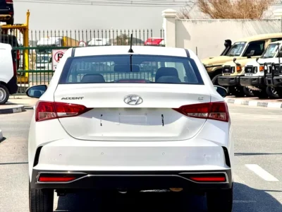 2022 Hyundai Accent 1.6-liter 4 Cylinder Petrol Engine White Grey Sedan GCC Specs