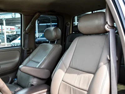 2002 Toyota Tundra Base 3.4-liter V6 Petrol Engine White Beige Regular Cab Pickup