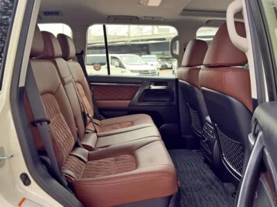 2020 Toyota Land Cruiser GXR V6 Grand Touring 4.0 Litres V6 Petrol Engine White Brown SUV