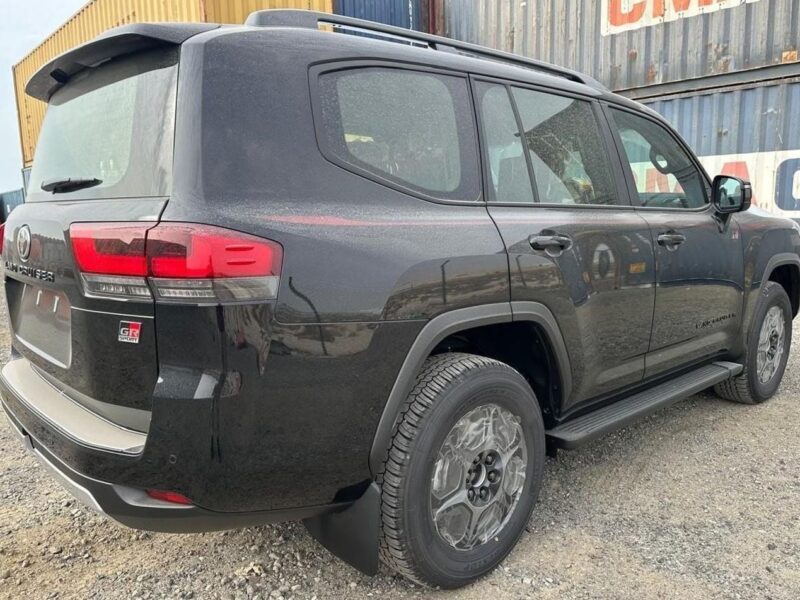 2026 Toyota Land Cruiser GR-Sport 3.3L V6 Twin-Turbocharged Diesel Engine Black Red SUV