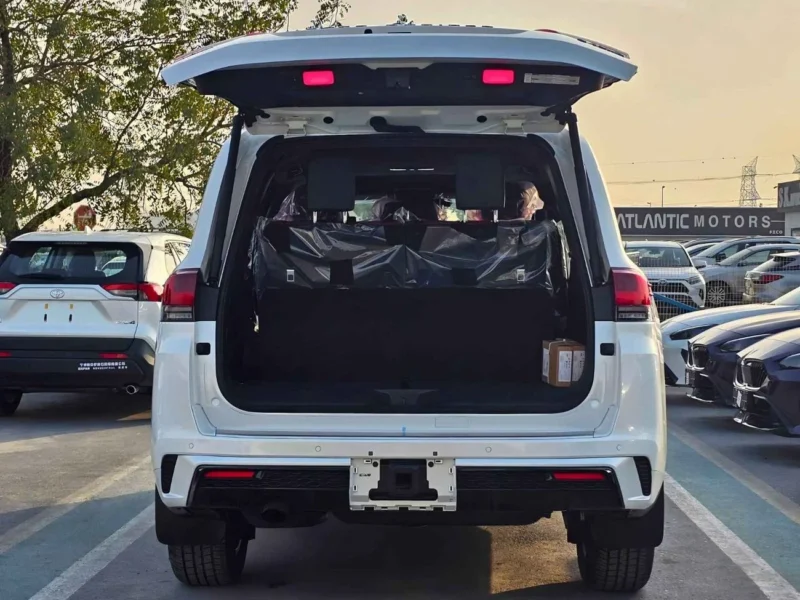 2026 Toyota Land Cruiser VXR-Z 3.5 Litres V6 Twin Turbo Petrol Engine White Red SUV