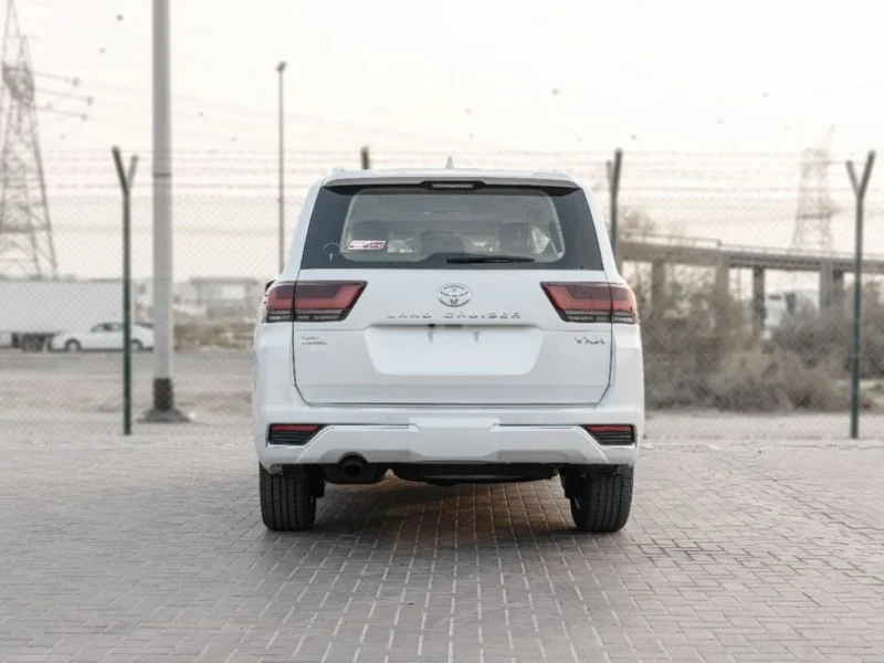 2026 Toyota Land Cruiser VXR 3.5 Litres V6 Twin Turbo Petrol Engine White Beige SUV GCC Specs