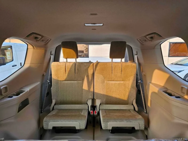 2025 Toyota Land Cruiser GXR 3.5L V6 Twin Turbo Petrol Engine White Beige SUV GCC