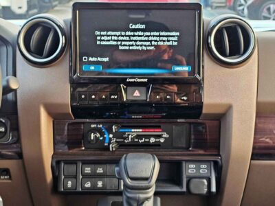 2025 Toyota Land Cruiser 70 2.8 Litres Turbodiesel 4-cylinder Engine Grey Tan SUV GCC