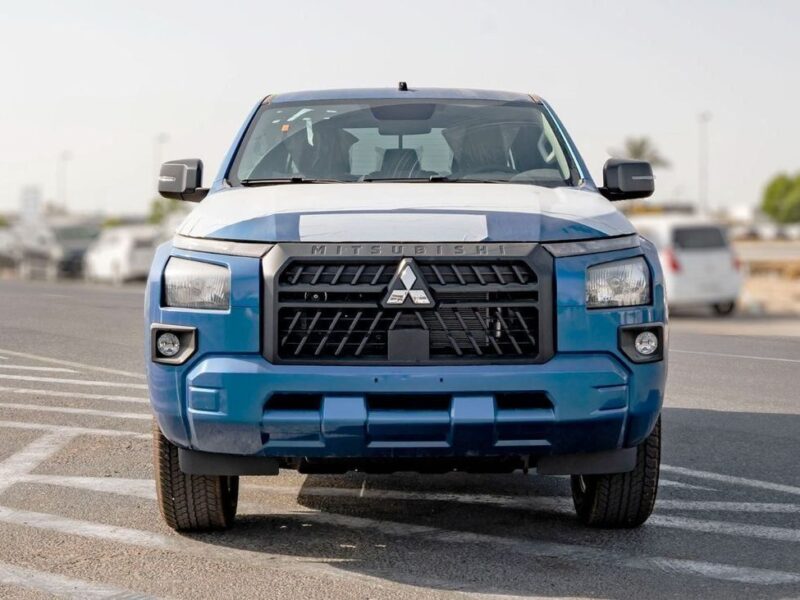 2026 Mitsubishi L200 GL 2.4-liter 4-cylinder Petrol Engine Blue Black Pickup Truck MT
