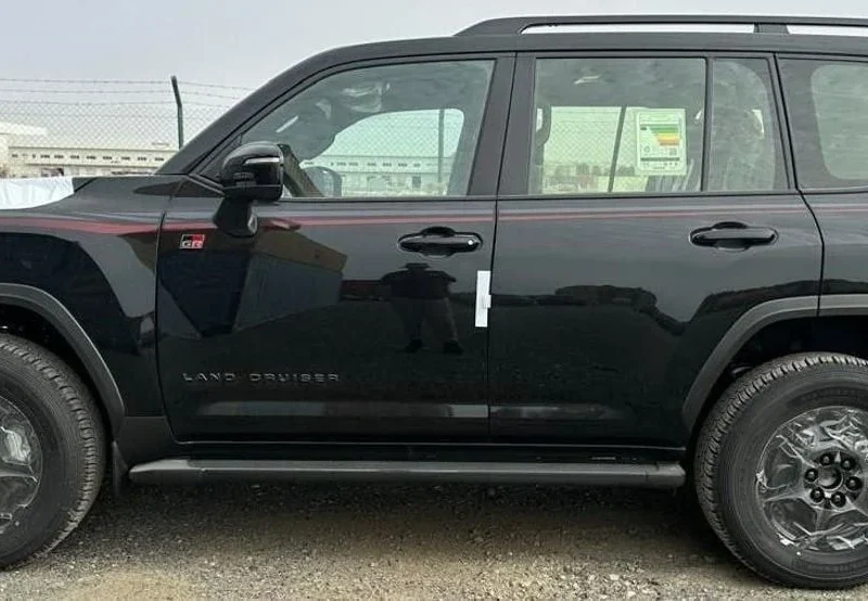 2026 Toyota Land Cruiser GR-Sport 3.3L V6 Twin-Turbocharged Diesel Engine Black Red SUV