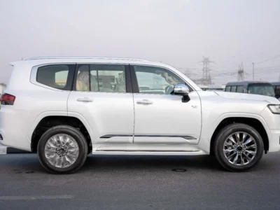 2026 Toyota Land Cruiser VXR 3.5 Litres V6 Twin Turbo Hybrid Engine White Beige SUV GCC Specs