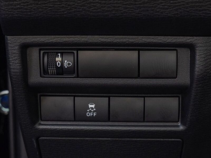 2026 Mitsubishi L200 GL 2.4-liter 4-cylinder Petrol Engine Grey Black Pickup Truck MT