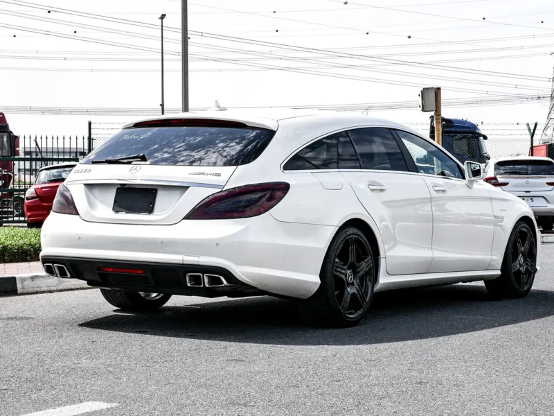 2013 Mercedes-Benz CLS 63 AMG 5.5 Litres Biturbo V8 Engine White Black Wagon