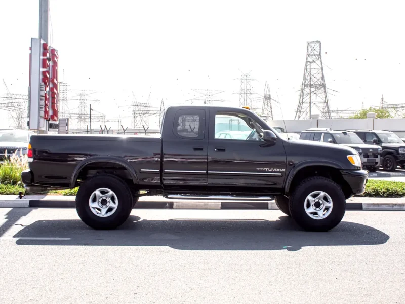 2000 Toyota Tundra Base 3.4-liter V6 Petrol Engine Black Beige Regular Cab Pickup