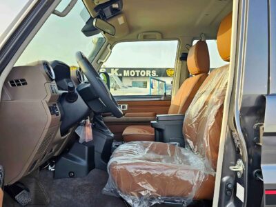 2025 Toyota Land Cruiser 70 2.8 Litres Turbodiesel 4-cylinder Engine Grey Tan SUV GCC