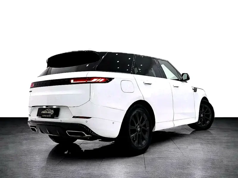 2024 Land Rover Range Rover Sport HSE Dynamic 3.0-L 6-cylinder Engine White Black SUV