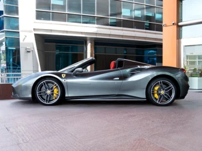 2018 Ferrari 488 Spider Standard 3.9-liter V8 Twin Turbo Engine Grey Red Convertible