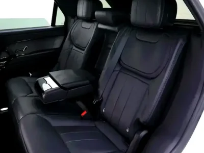 2024 Land Rover Range Rover Sport HSE Dynamic 3.0-L 6-cylinder Engine White Black SUV