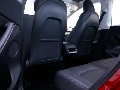 2024 Tesla Model Y Electric Vehicle Red Black Coupe 350 - 450 KM Range