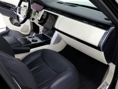 2024 Land Rover Range Rover HSE P530 4.4L Twin-Turbocharged V8 Petrol Black SUV