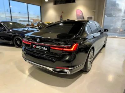 2022 BMW 7-Series 730Li 2.0 Litres 4-cylinder Turbo Petrol Engine Black Tan Sedan