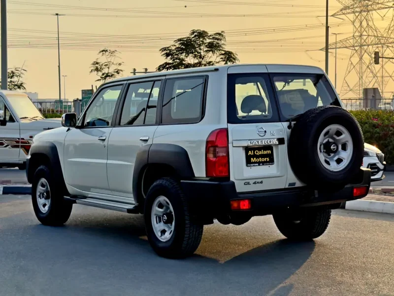 2023 Nissan Patrol Safari GL 4.8 Liters 6-cylinder Petrol Engine White Grey SUV GCC