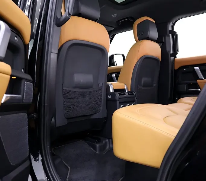 2024 Land Rover Defender 110 P525 5.0-liter Supercharged V8 Engine Black Tan SUV