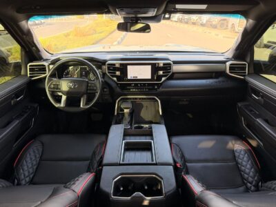 2025 TOYOTA TUNDRA SR5 4x4 3.4 Litres V6 Petrol Engine Green Black SUV USA Specs