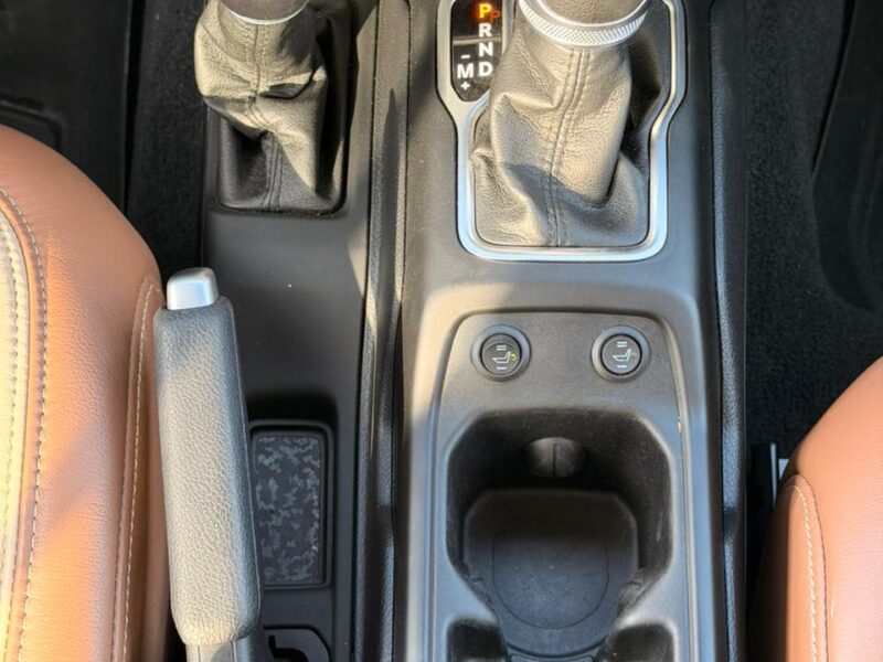 2023 JEEP WRANGLER SPORT 2.0 Litres V4 Turbo Petrol 4WD Green Brown SUV