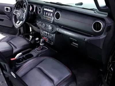 2020 Jeep Gladiator Launch Edition 3.6 Liters 3.6L Pentastar V6 Engine Black Pickup