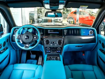 2026 Rolls-Royce Cullinan Black Badge 6.75-liter 12-cylinder Petrol Engine Black Blue SUV