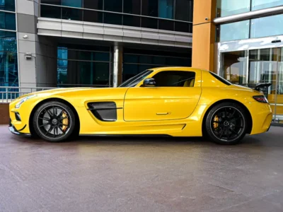 2014 Mercedes-Benz SLS AMG Coupe 6.3 Litres V8 Petrol Engine Yellow Coupe GCC Specs