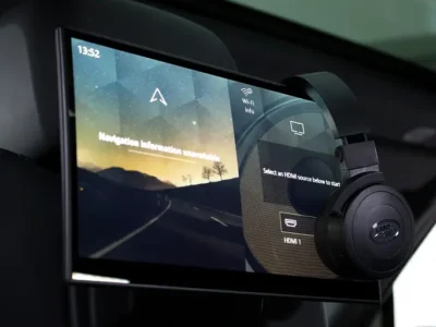 2024 Land Rover Range Rover HSE P530 4.4L Twin-Turbocharged V8 Petrol Black SUV